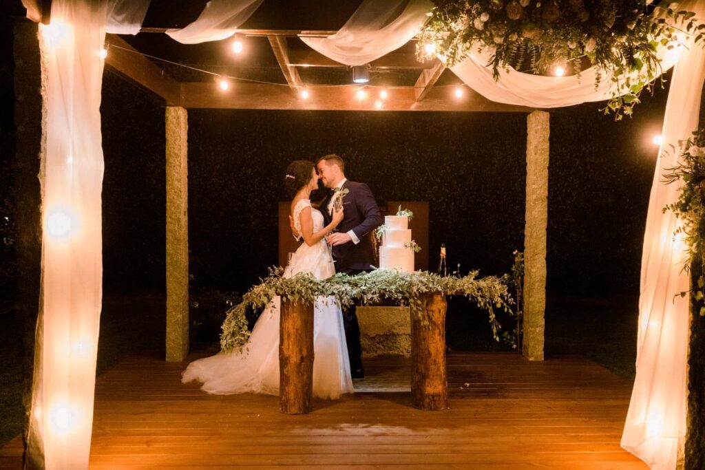 fotografia de um casal de noivos e de um casamento religioso no Porto fotografado pela fotografo de casamento Rui Cardoso Photography