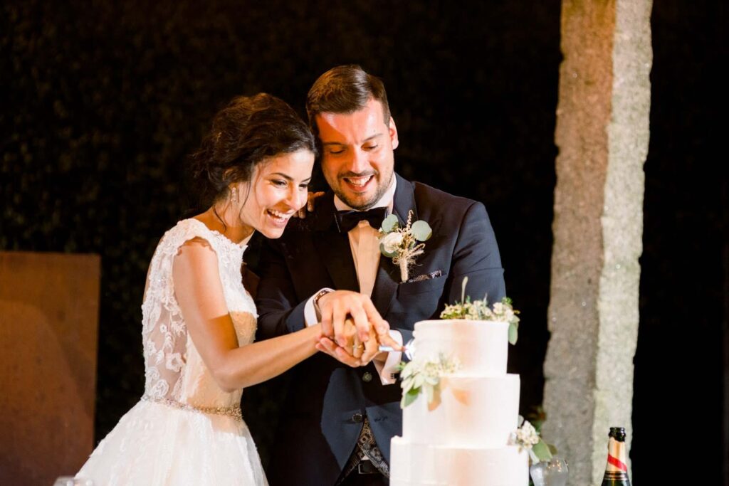 fotografia de um casal de noivos e de um casamento religioso no Porto fotografado pela fotografo de casamento Rui Cardoso Photography