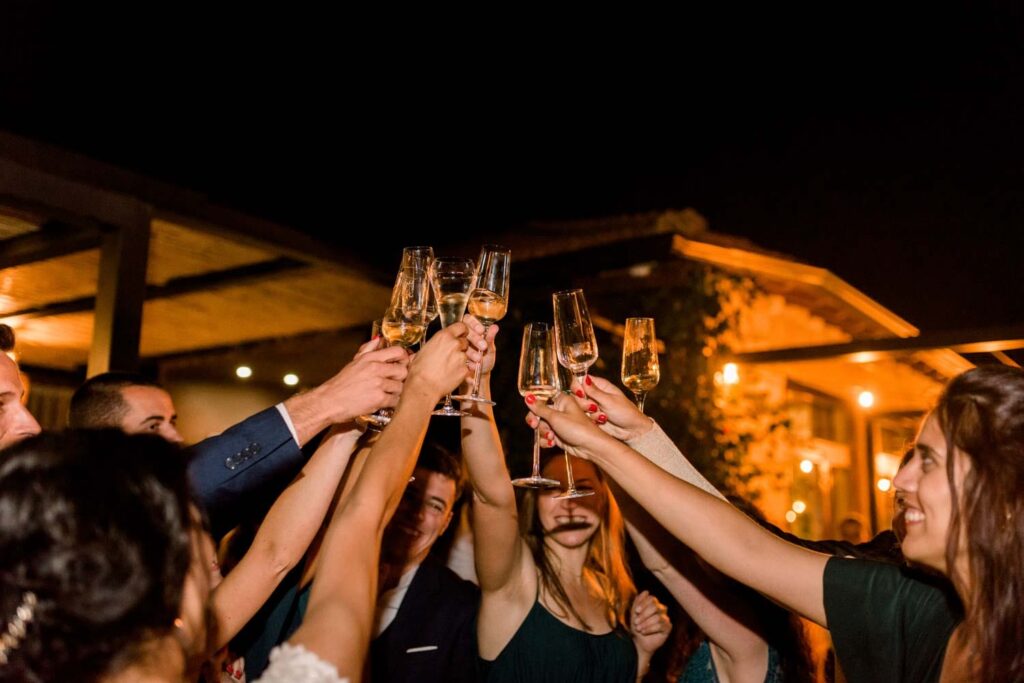 fotografia de um casal de noivos e de um casamento religioso no Porto fotografado pela fotografo de casamento Rui Cardoso Photography