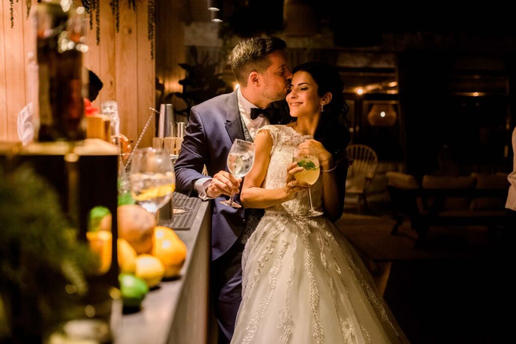 fotografia de um casal de noivos e de um casamento religioso no Porto fotografado pela fotografo de casamento Rui Cardoso Photography