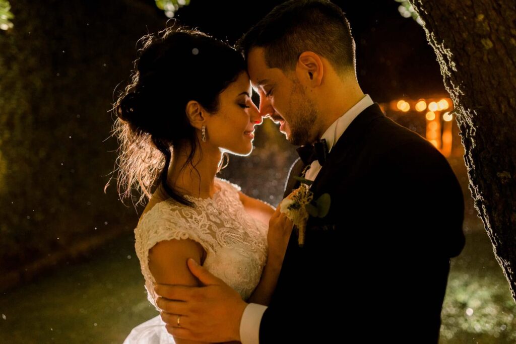 fotografia de um casal de noivos e de um casamento religioso no Porto fotografado pela fotografo de casamento Rui Cardoso Photography